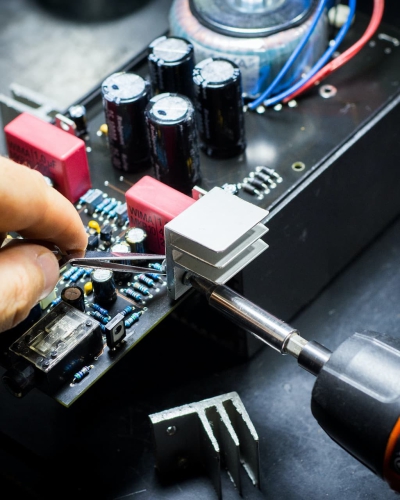 Manutenção de nobreak e estabilizadores